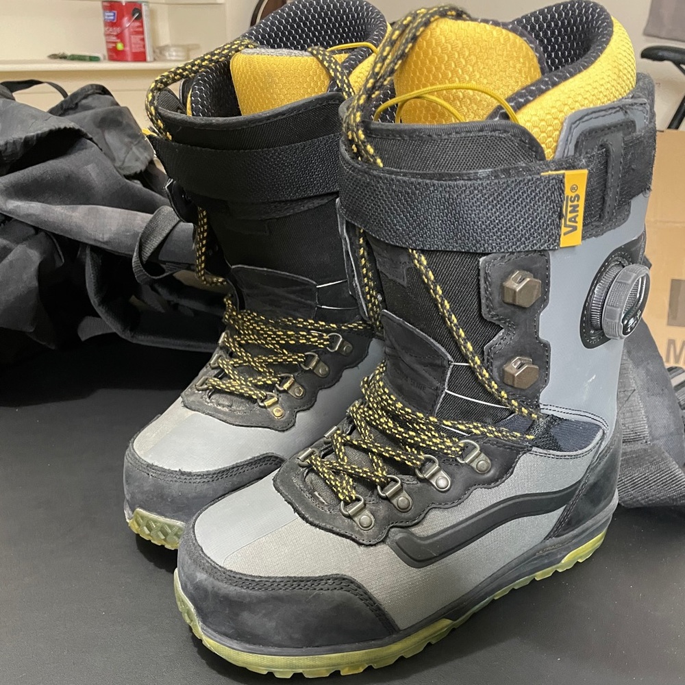 Vans Snowboard boots